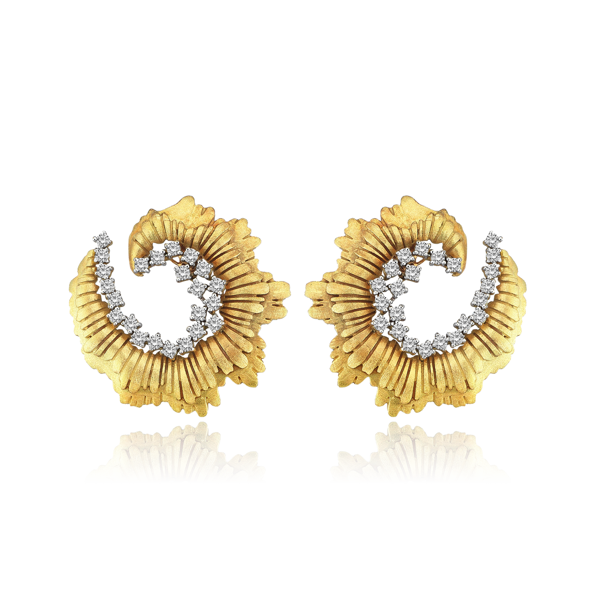 Dönence Gold Earrings